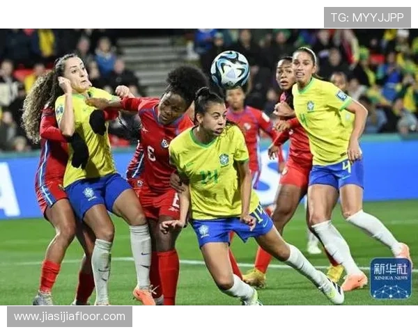 巴拿马世界杯球迷热情高涨 助力球队创造历史时刻