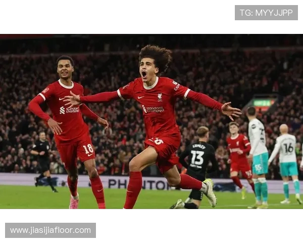 彭南特强调利物浦应与索博续签长约以巩固球队未来发展